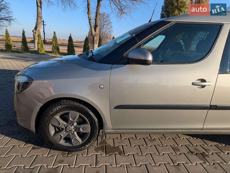 Микровэн Skoda Roomster 2008 в Киеве