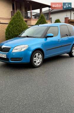 Микровэн Skoda Roomster 2008 в 