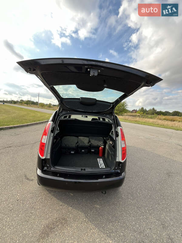 Микровэн Skoda Roomster 2014 в Яготине фото 31 Микровэн Skoda Roomster 2014 в Яготине