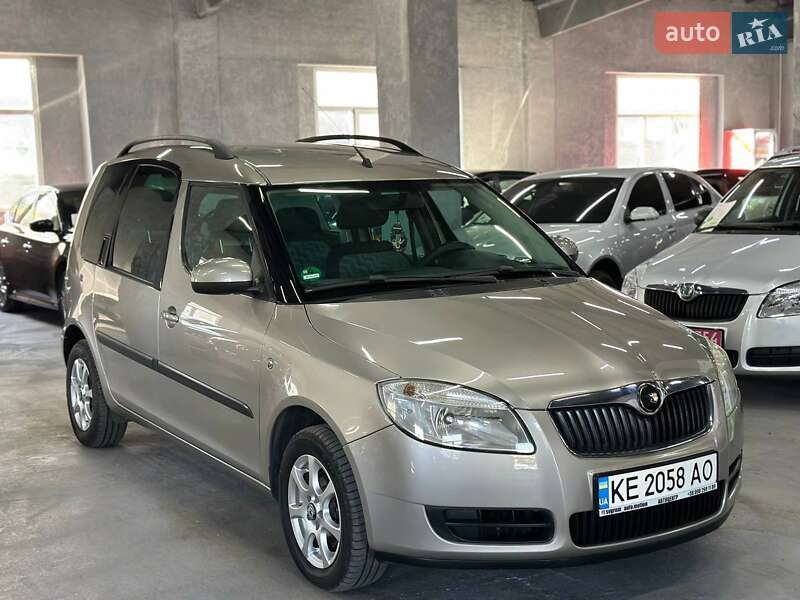Микровэн Skoda Roomster 2008 в Каменском фото 10 Микровэн Skoda Roomster 2008 в Каменском