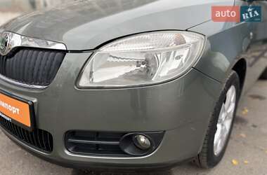 Микровэн Skoda Roomster 2007 в 