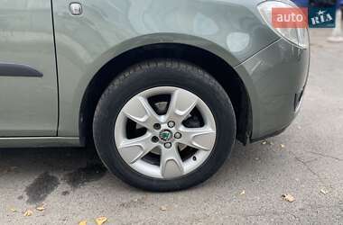 Микровэн Skoda Roomster 2007 в 