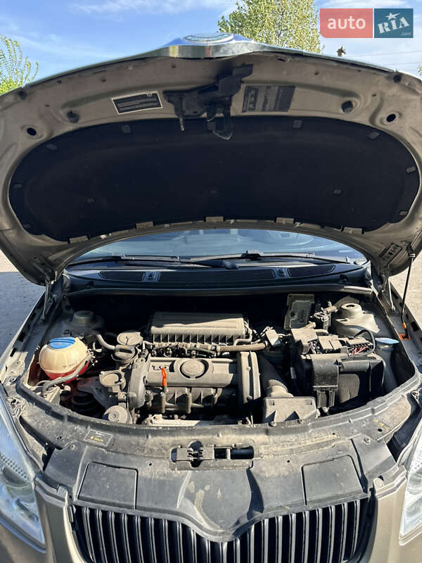 Микровэн Skoda Roomster 2006 в Хмельницком фото 10 Микровэн Skoda Roomster 2006 в Хмельницком