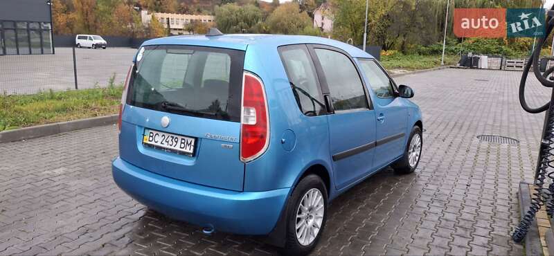 Микровэн Skoda Roomster 2008 в Мукачево