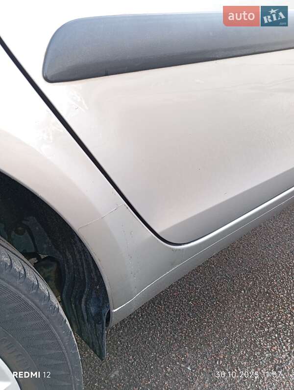 Микровэн Skoda Roomster 2006 в Шостке фото 21 Микровэн Skoda Roomster 2006 в Шостке