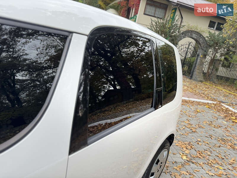 Микровэн Skoda Roomster 2007 в Дрогобыче фото 34 Микровэн Skoda Roomster 2007 в Дрогобыче