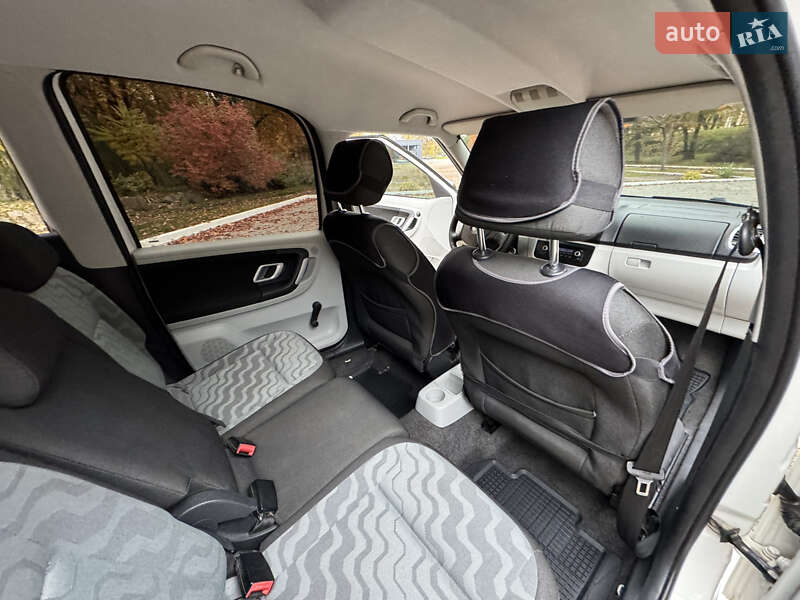 Микровэн Skoda Roomster 2007 в Дрогобыче фото 62 Микровэн Skoda Roomster 2007 в Дрогобыче