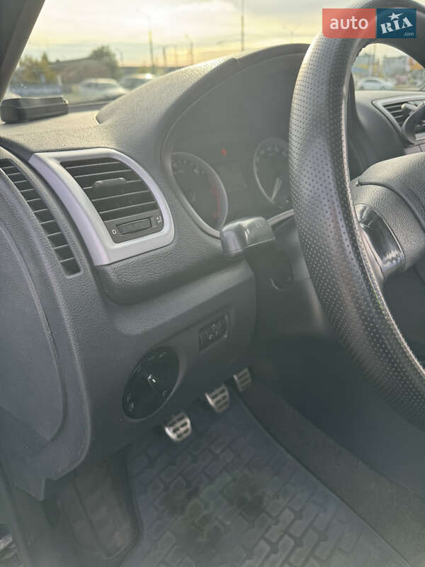 Микровэн Skoda Roomster 2008 в Белой Церкви