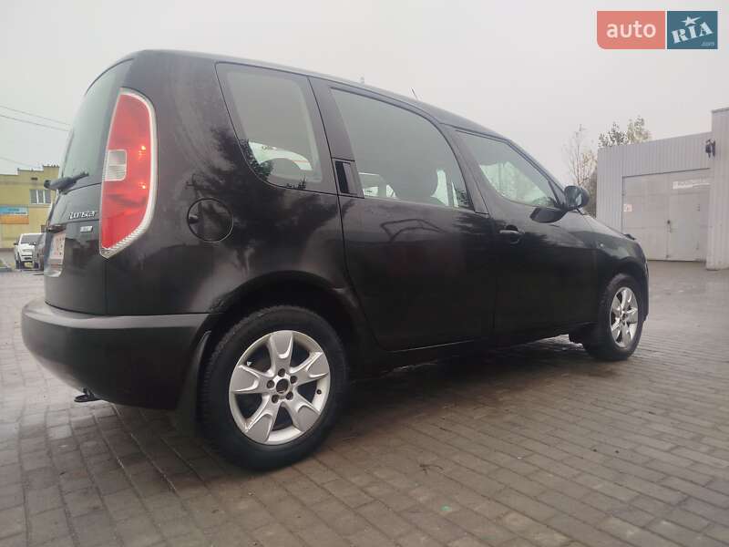 Микровэн Skoda Roomster 2008 в Казатине