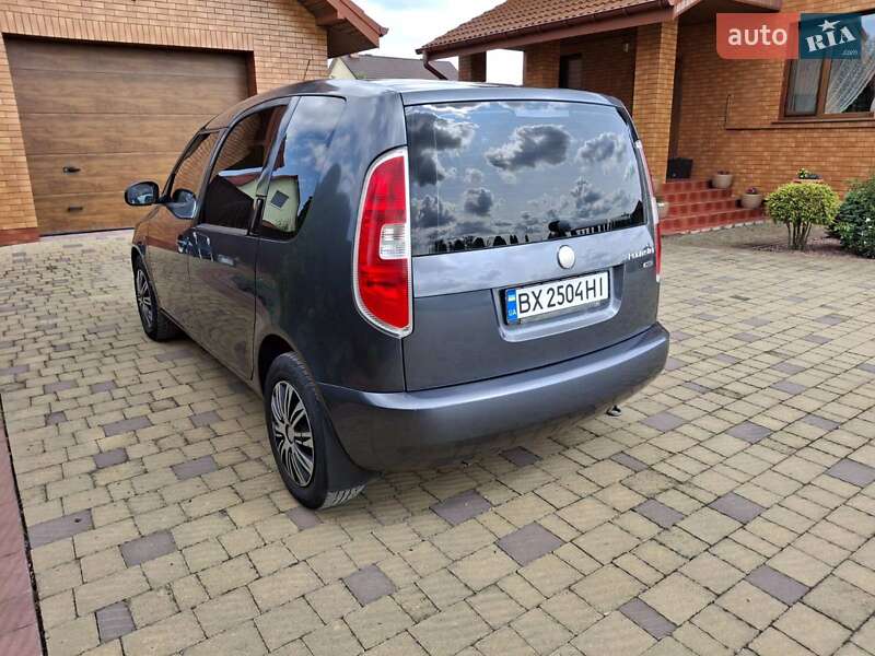 Микровэн Skoda Roomster 2007 в Городке