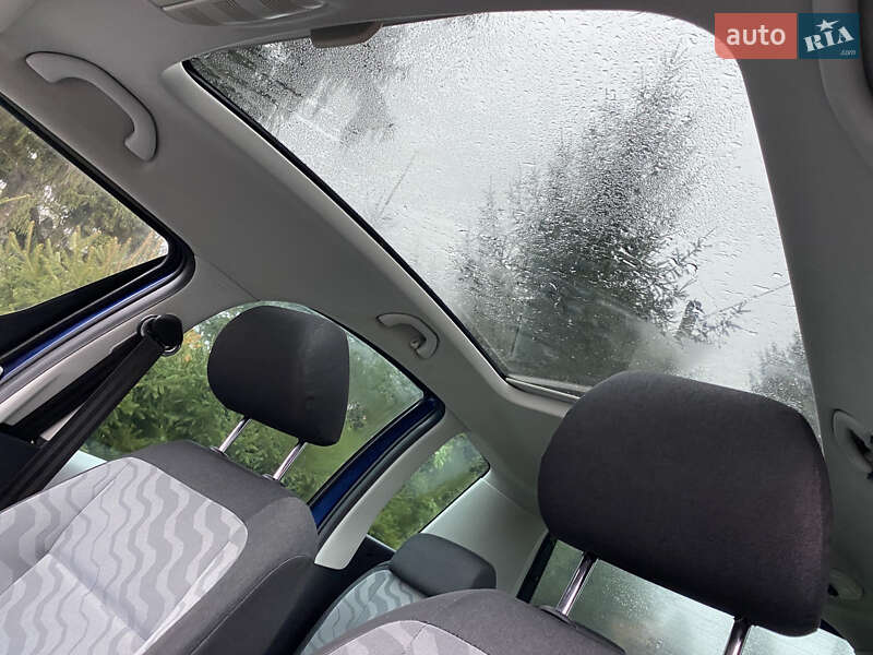 Микровэн Skoda Roomster 2008 в Вознесенске