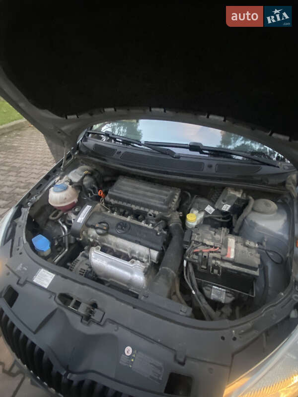 Микровэн Skoda Roomster 2013 в Новояворовске фото 22 Микровэн Skoda Roomster 2013 в Новояворовске