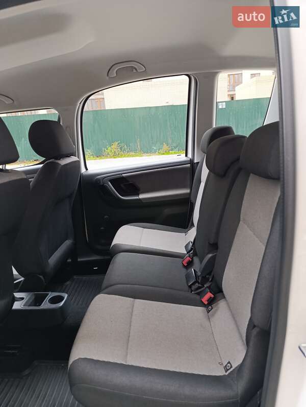 Микровэн Skoda Roomster 2014 в Черноморске