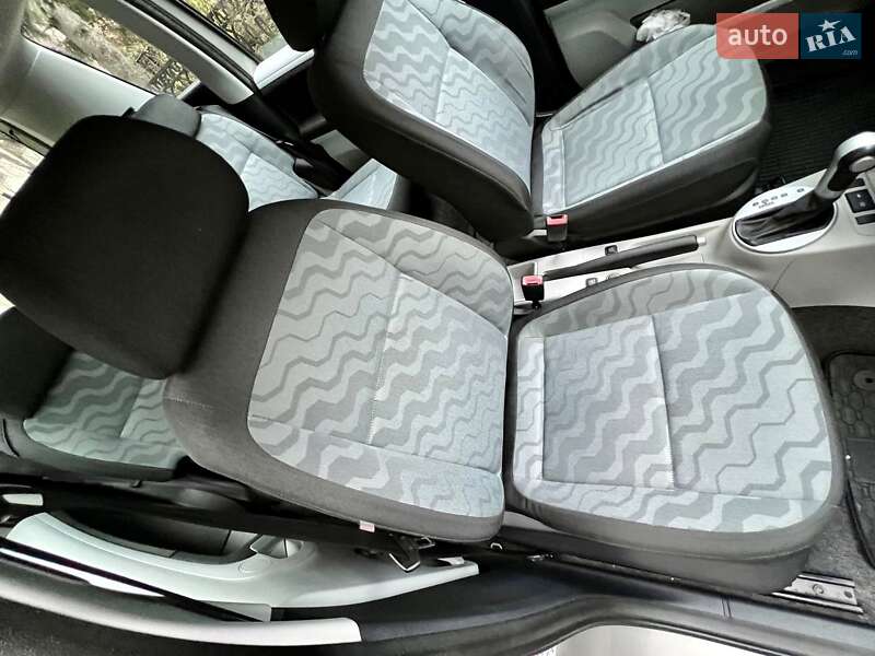 Микровэн Skoda Roomster 2008 в Умани фото 53 Микровэн Skoda Roomster 2008 в Умани