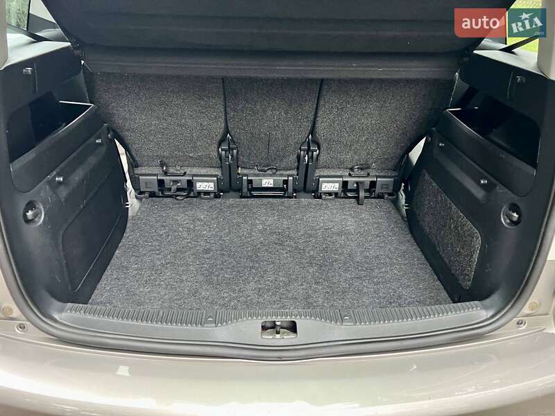 Микровэн Skoda Roomster 2008 в Умани фото 76 Микровэн Skoda Roomster 2008 в Умани