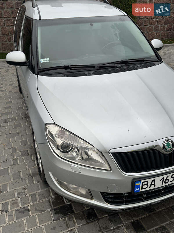 Микровэн Skoda Roomster 2014 в Кропивницком