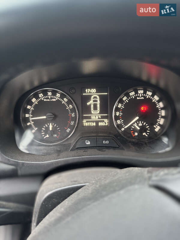 Микровэн Skoda Roomster 2014 в Кропивницком