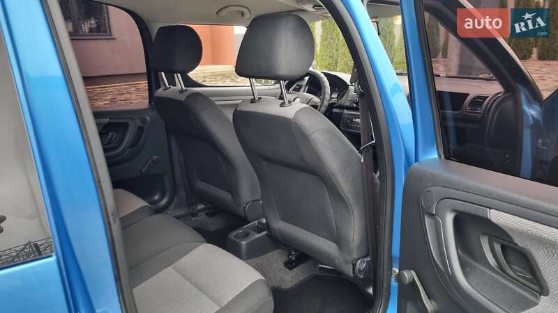 Микровэн Skoda Roomster 2009 в Луцке