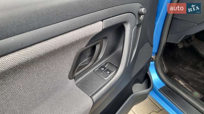 Микровэн Skoda Roomster 2009 в Луцке