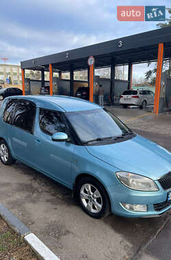 Микровэн Skoda Roomster 2013 в Житомире