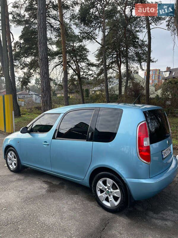 Микровэн Skoda Roomster 2013 в Житомире