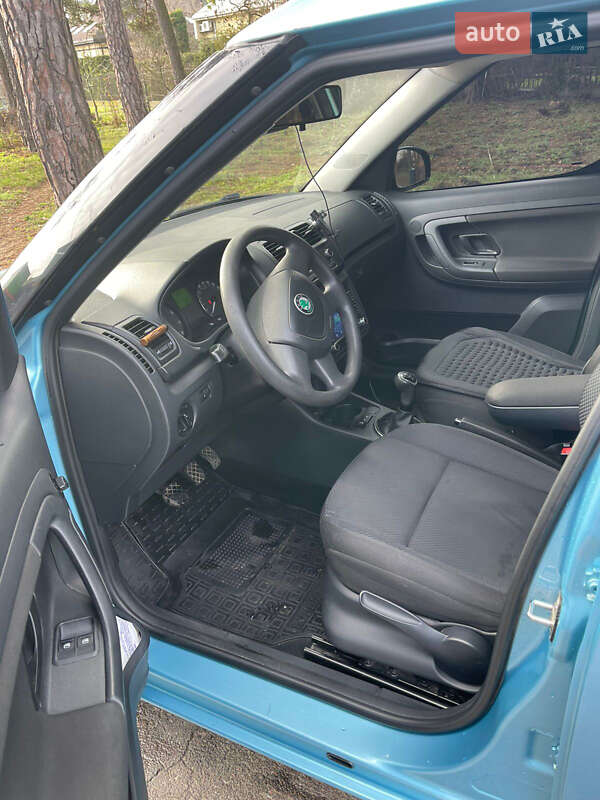 Микровэн Skoda Roomster 2013 в Житомире