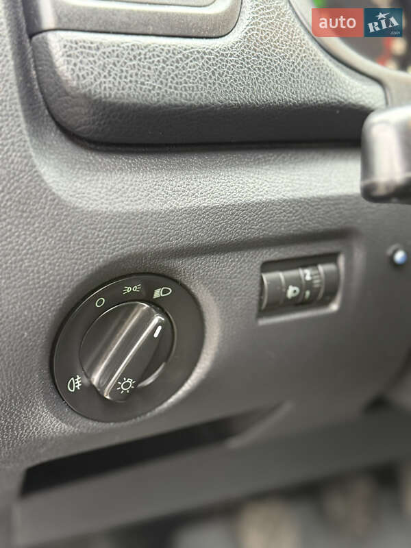 Микровэн Skoda Roomster 2012 в Одессе