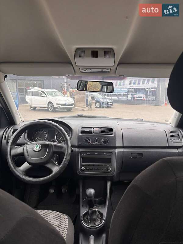 Микровэн Skoda Roomster 2010 в Львове