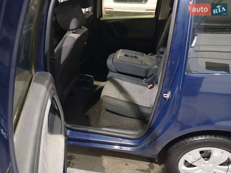 Микровэн Skoda Roomster 2009 в Львове