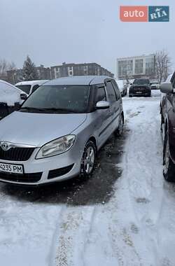 Микровэн Skoda Roomster 2010 в Львове