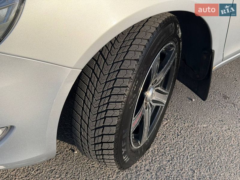 Микровэн Skoda Roomster 2012 в Днепре