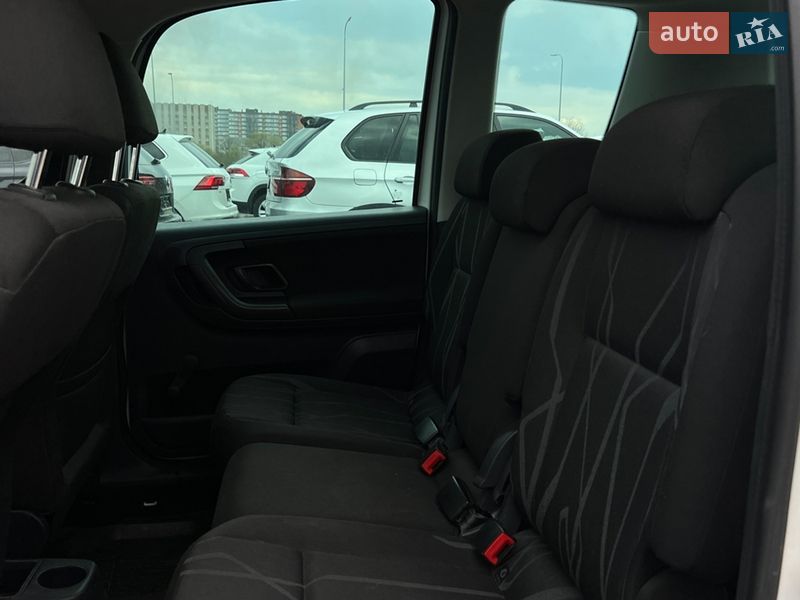 Микровэн Skoda Roomster 2013 в Львове