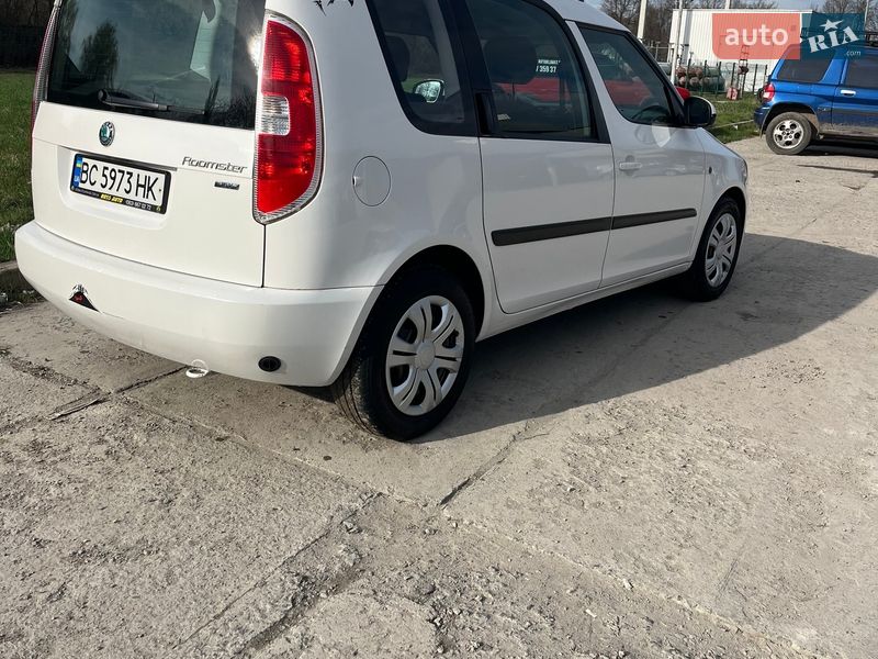Микровэн Skoda Roomster 2011 в Каменец-Подольском