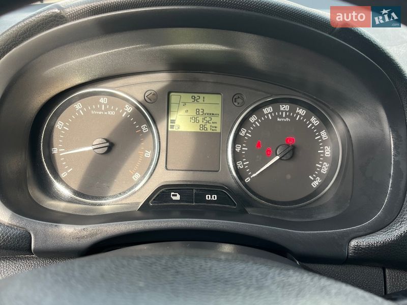 Микровэн Skoda Roomster 2011 в Каменец-Подольском