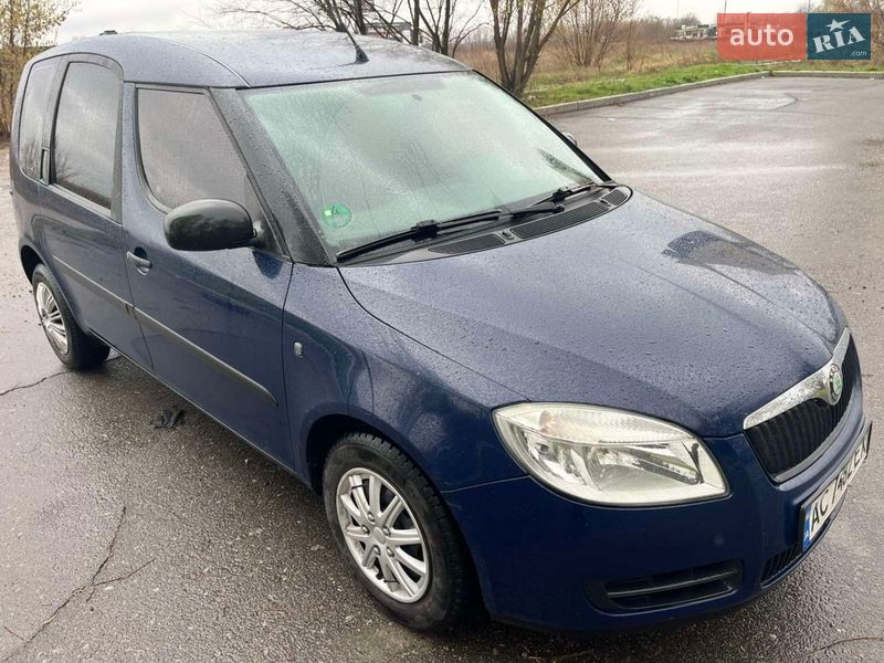 Микровэн Skoda Roomster 2009 в Борисполе