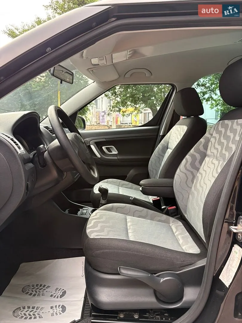 2010 Skoda Roomster - мініатюра 17