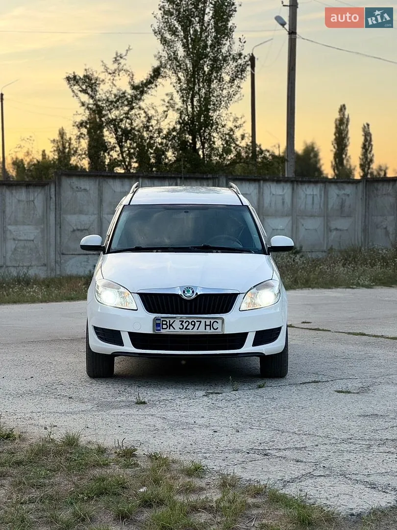 2010 Skoda Roomster - мініатюра 8