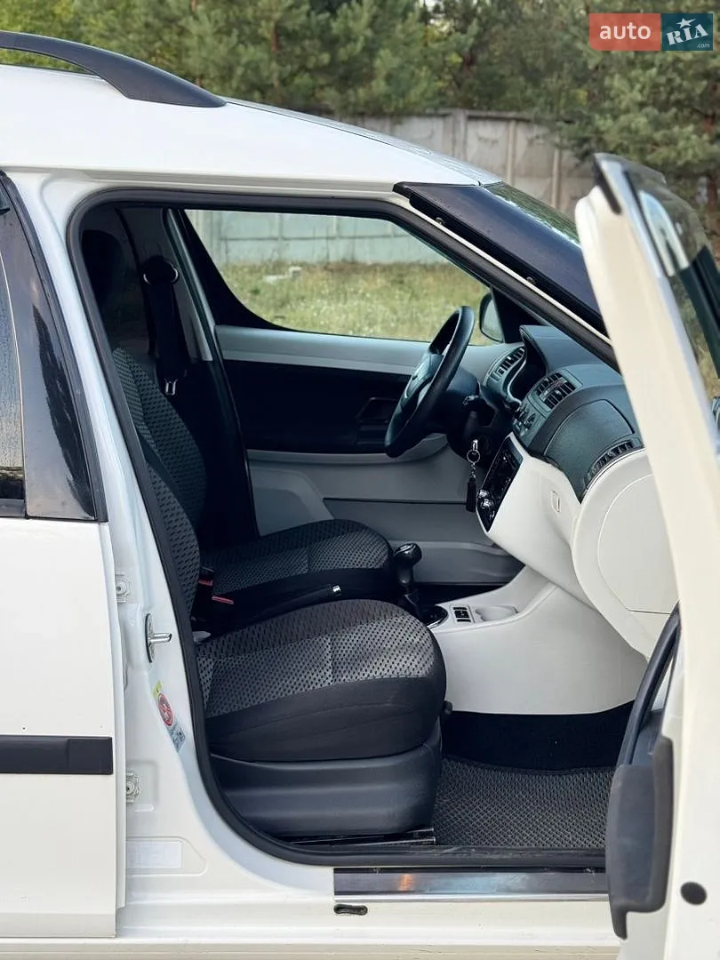 2010 Skoda Roomster - мініатюра 12