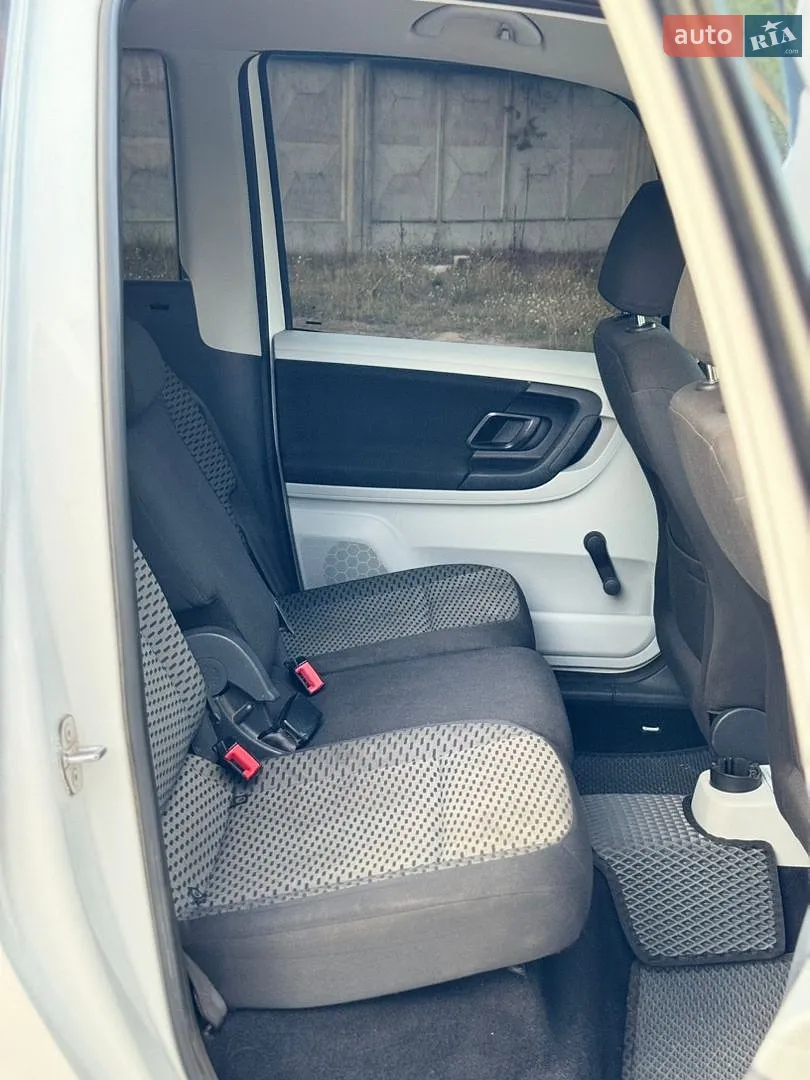 2010 Skoda Roomster - мініатюра 14