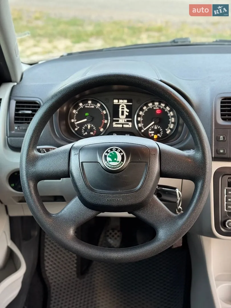 2010 Skoda Roomster - мініатюра 16