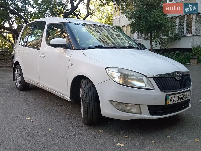 Skoda Roomster 2011