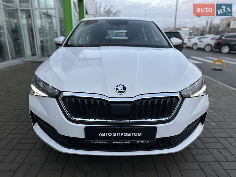 Хэтчбек Skoda Scala 2023 в Киеве