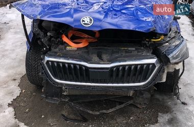 Хэтчбек Skoda Scala 2023 в Киеве