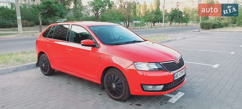 Хэтчбек Skoda Spaceback 2015 в Каменском