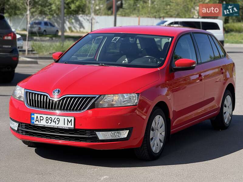 Хэтчбек Skoda Spaceback 2015 в Днепре