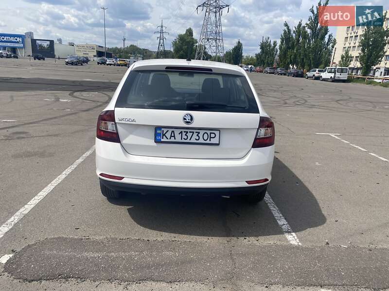 Хэтчбек Skoda Spaceback 2017 в Киеве