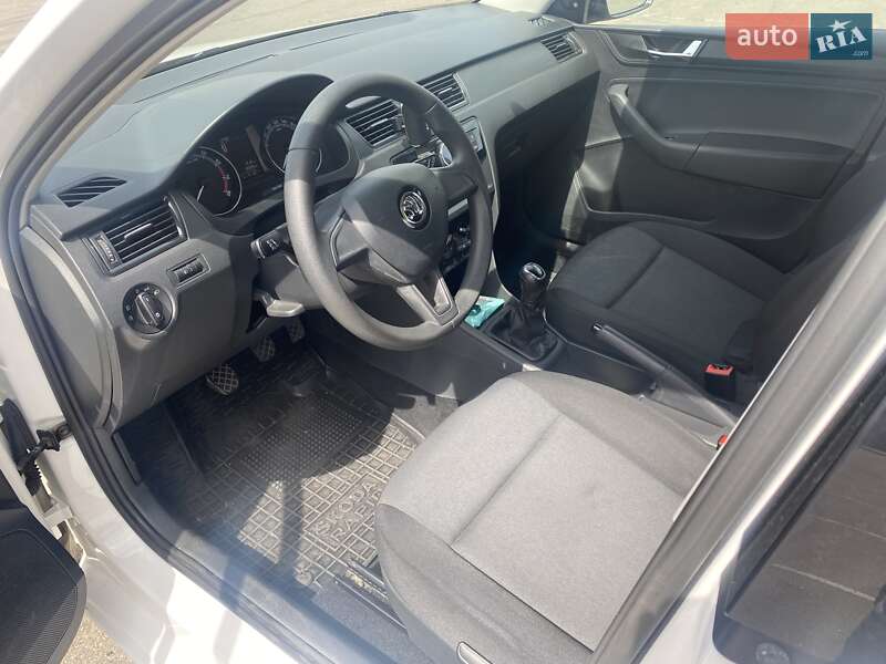 Хэтчбек Skoda Spaceback 2017 в Киеве