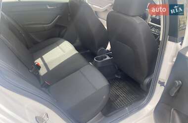 Хэтчбек Skoda Spaceback 2017 в 