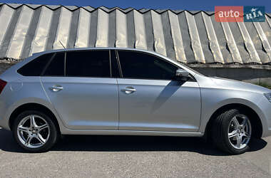 Хэтчбек Skoda Spaceback 2017 в 