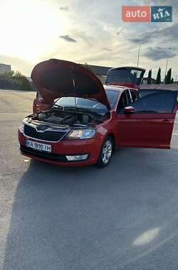 Хэтчбек Skoda Spaceback 2016 в 